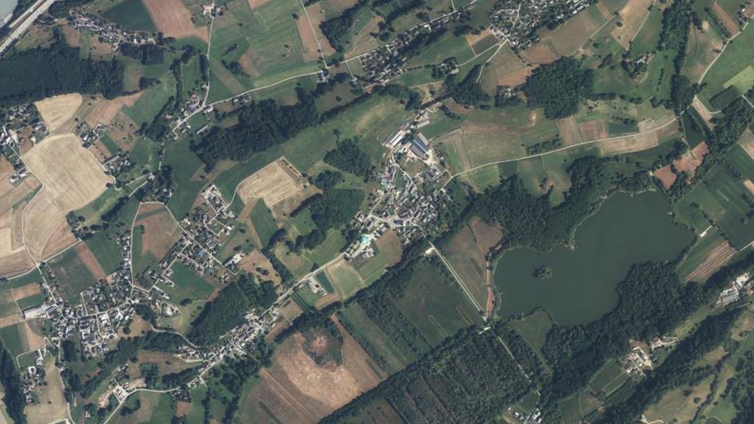 Vue de Sainte-Hélène-du-Lac, Savoie (73800)