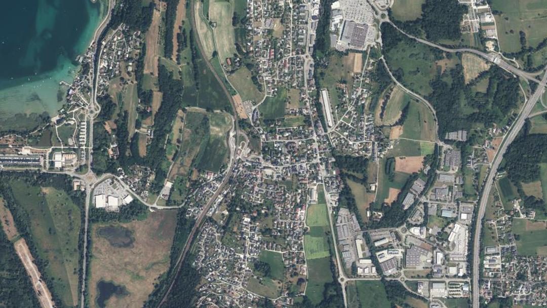 Photo 2 — Viviers-du-Lac, Savoie (73420)