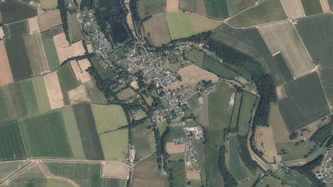 Photo 2 — Gueures, Seine-Maritime (76730)