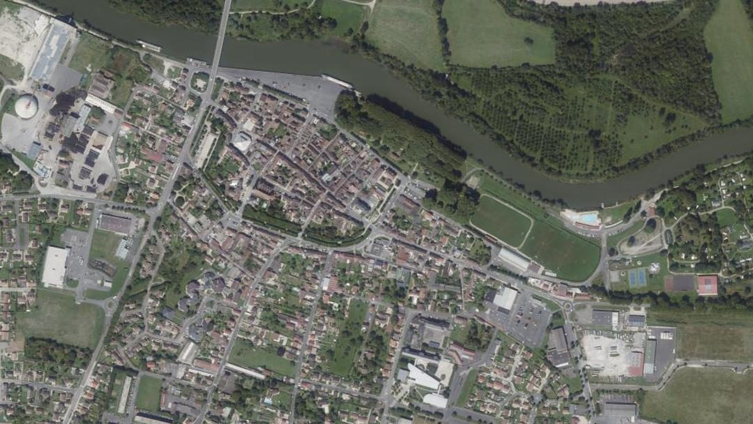 Photo 2 — Bray-sur-Seine, Seine-et-Marne (77480)