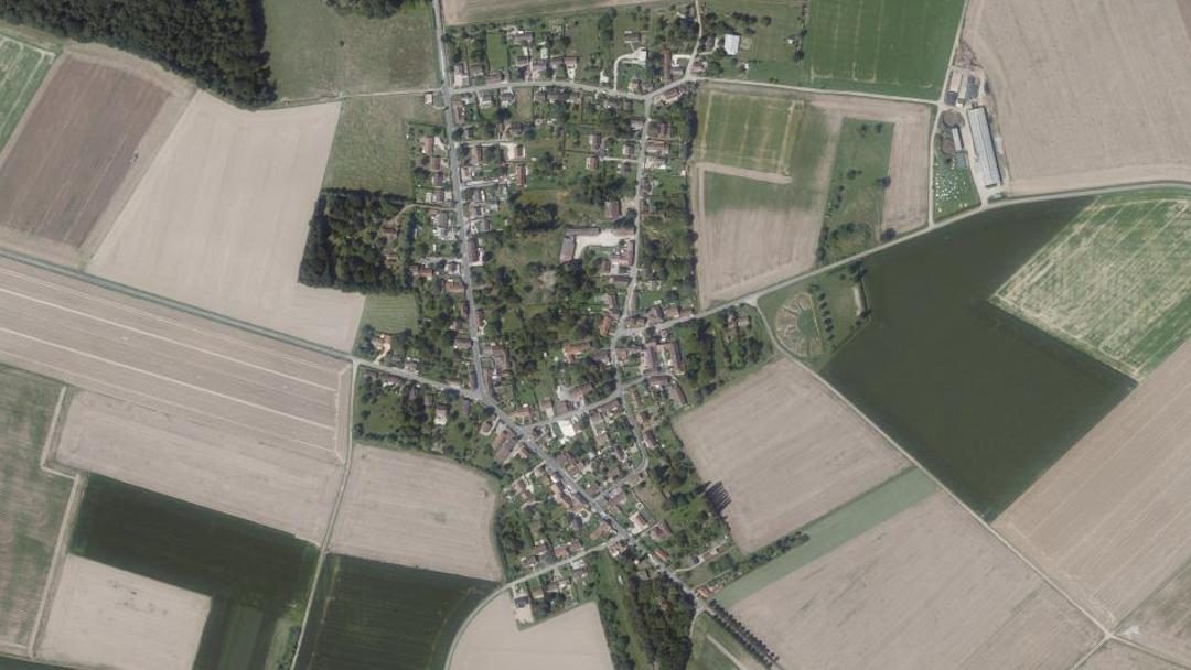 Photo 2 — Châteaubleau, Seine-et-Marne (77370)
