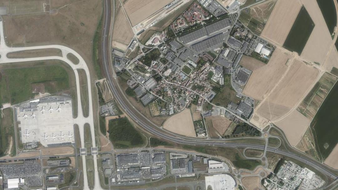 Photo 2 — Le Mesnil-Amelot, Seine-et-Marne (77990)