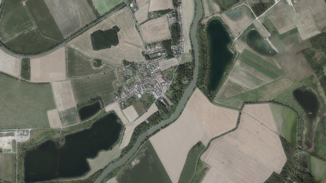 Photo 2 — Précy-sur-Marne, Seine-et-Marne (77410)