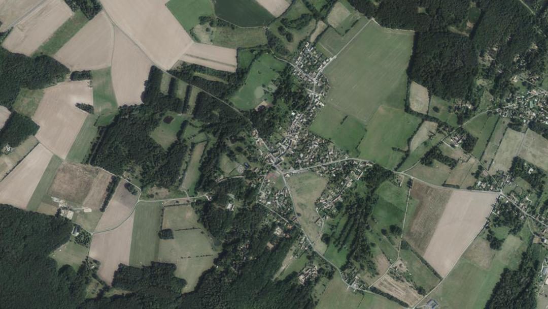Photo 2 — Adainville, Yvelines (78113)