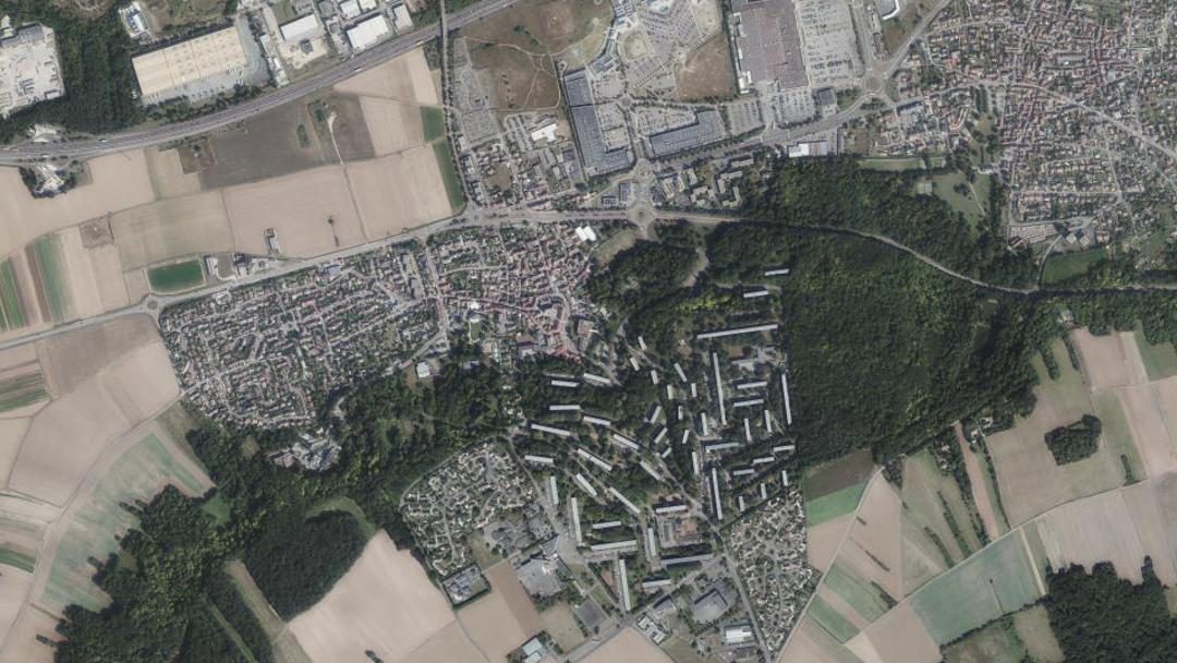 Photo 2 — Aubergenville, Yvelines (78410)