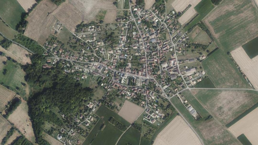 Photo 2 — Breuil-Bois-Robert, Yvelines (78930)