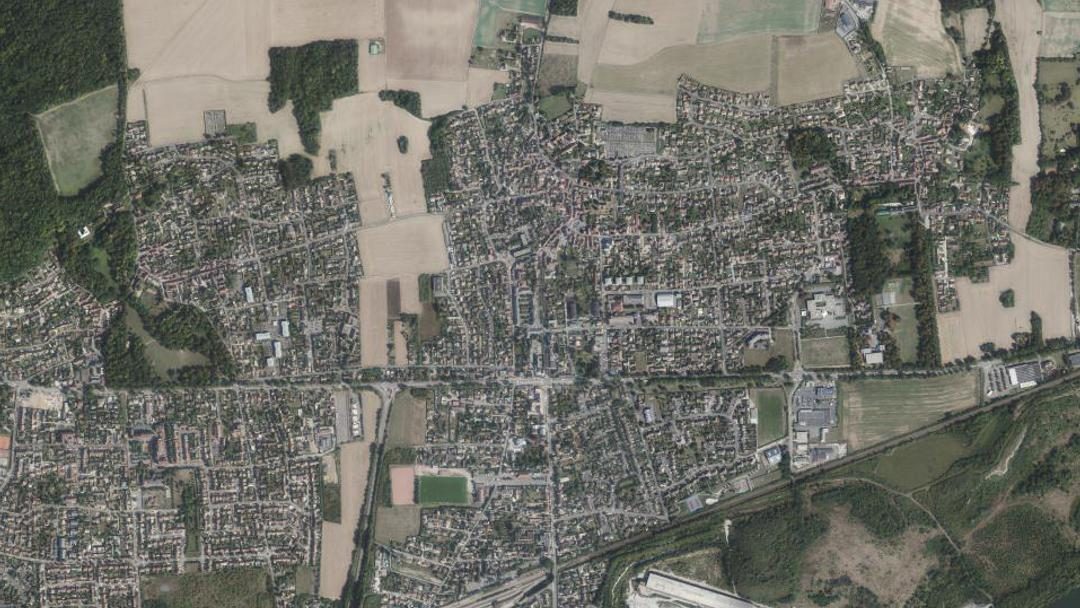 Photo 2 — Gargenville, Yvelines (78440)