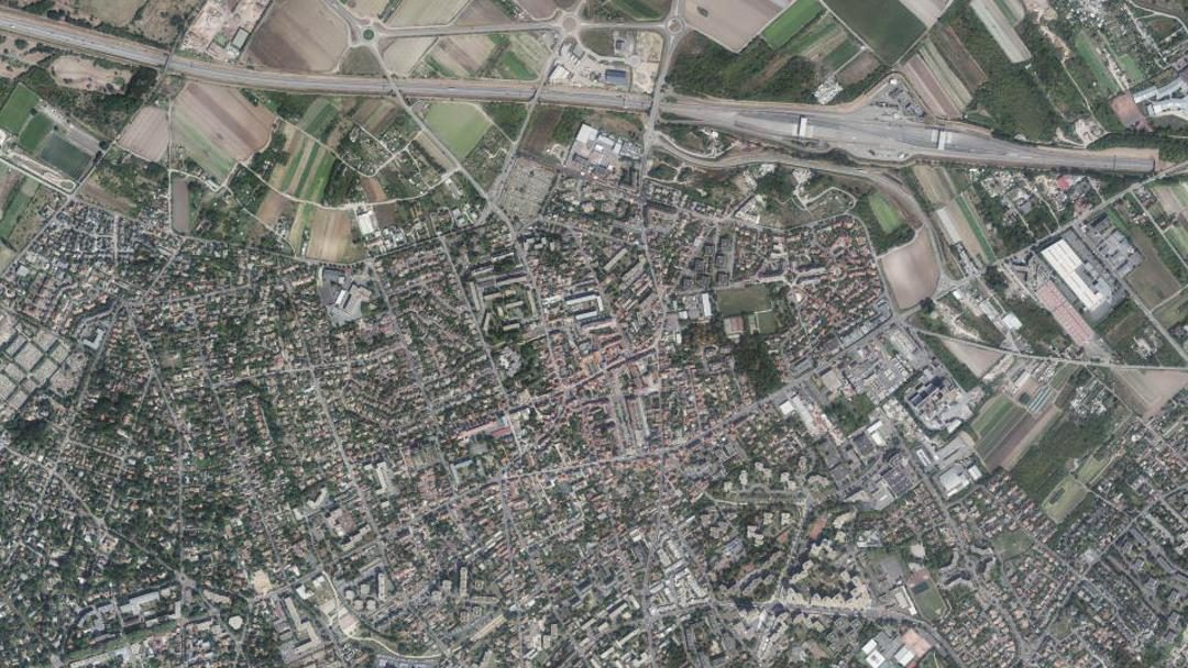 Photo 2 — Montesson, Yvelines (78360)