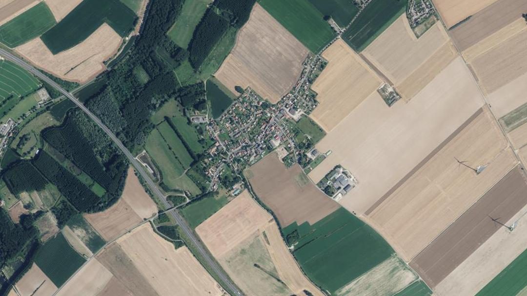 Photo 2 — Bettencourt-Saint-Ouen, Somme (80610)