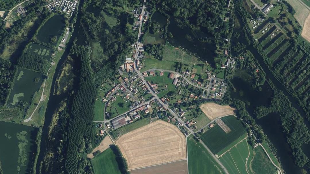 Photo 2 — La Neuville-lès-Bray, Somme (80340)