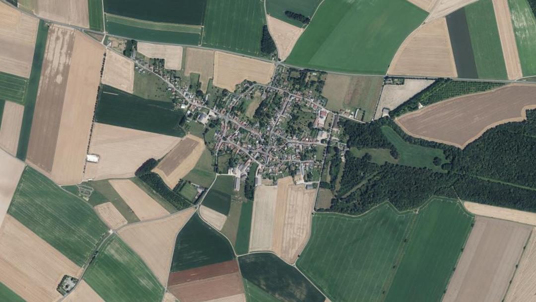Photo 3 — Quesnoy-sur-Airaines, Somme (80270)