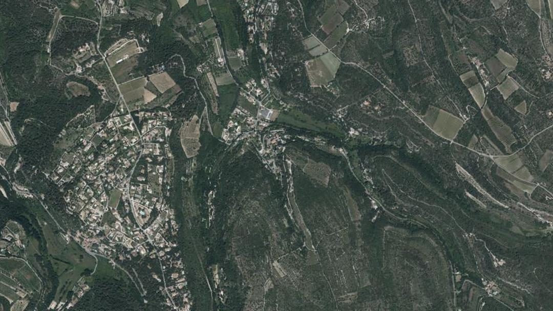 Photo 2 — Le Beaucet, Vaucluse (84210)