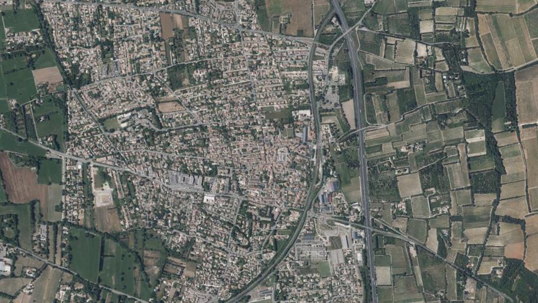 Photo 2 — Morières-lès-Avignon, Vaucluse (84310)