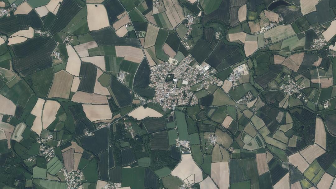 Photo 2 — Grosbreuil, Vendée (85440)