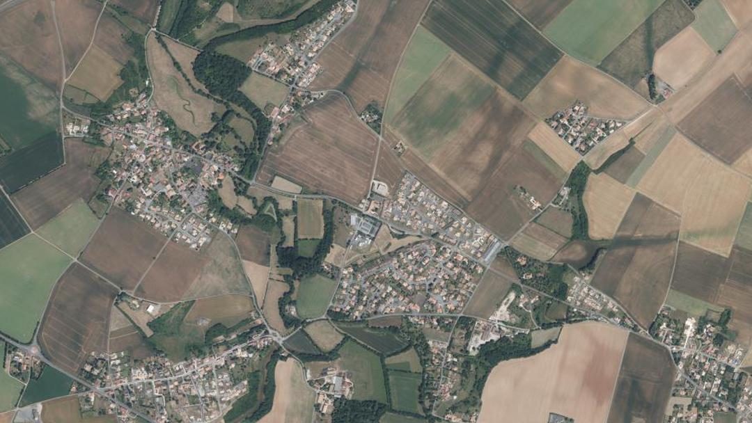 Photo 2 — Longèves, Vendée (85200)