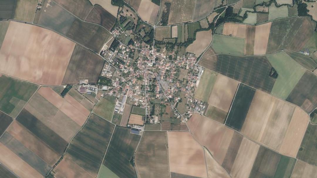 Photo 2 — Thiré, Vendée (85210)