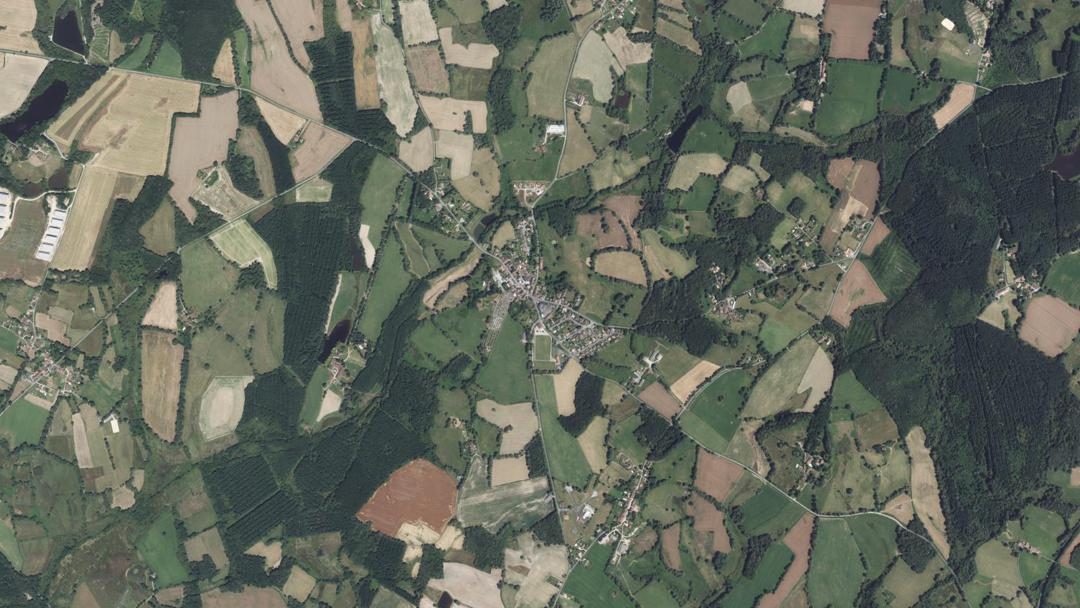 Photo 2 — Peyrilhac, Haute-Vienne (87510)