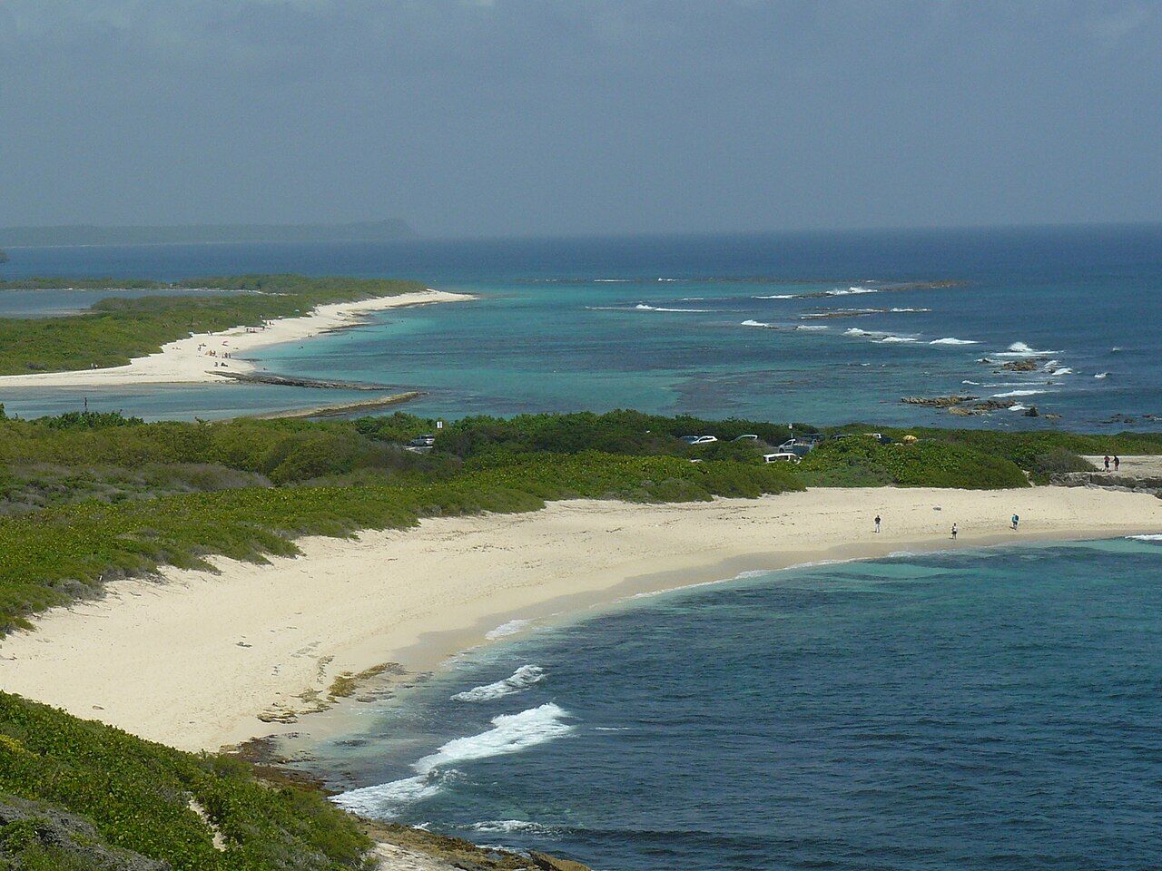 POINTE DES CHATEAUX-SALINES