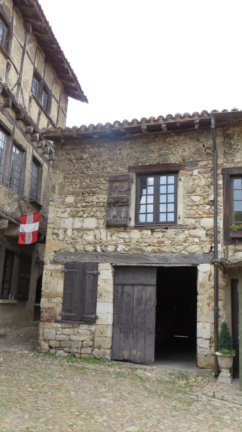 Hostellerie du Vieux Pérouges