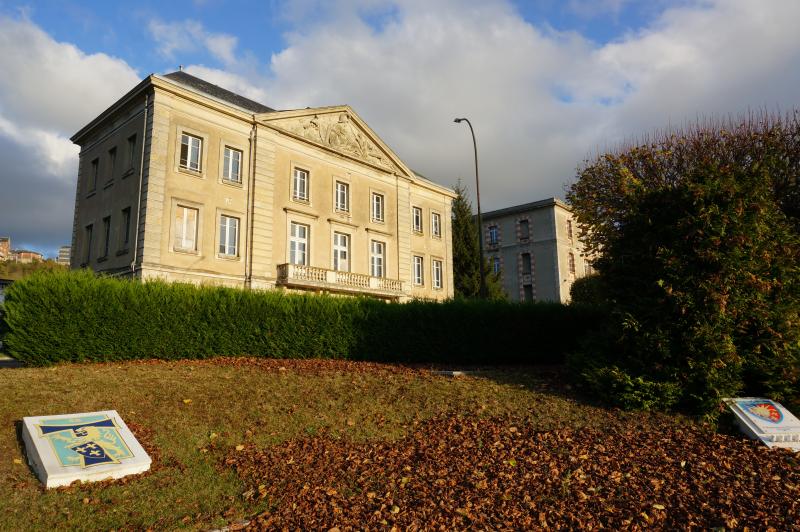 Ancienne caserne des Dragons de la Reine, Laon