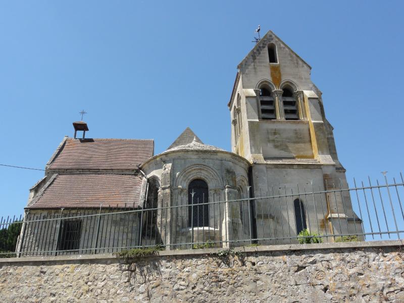 Eglise et ancien cimetière communal