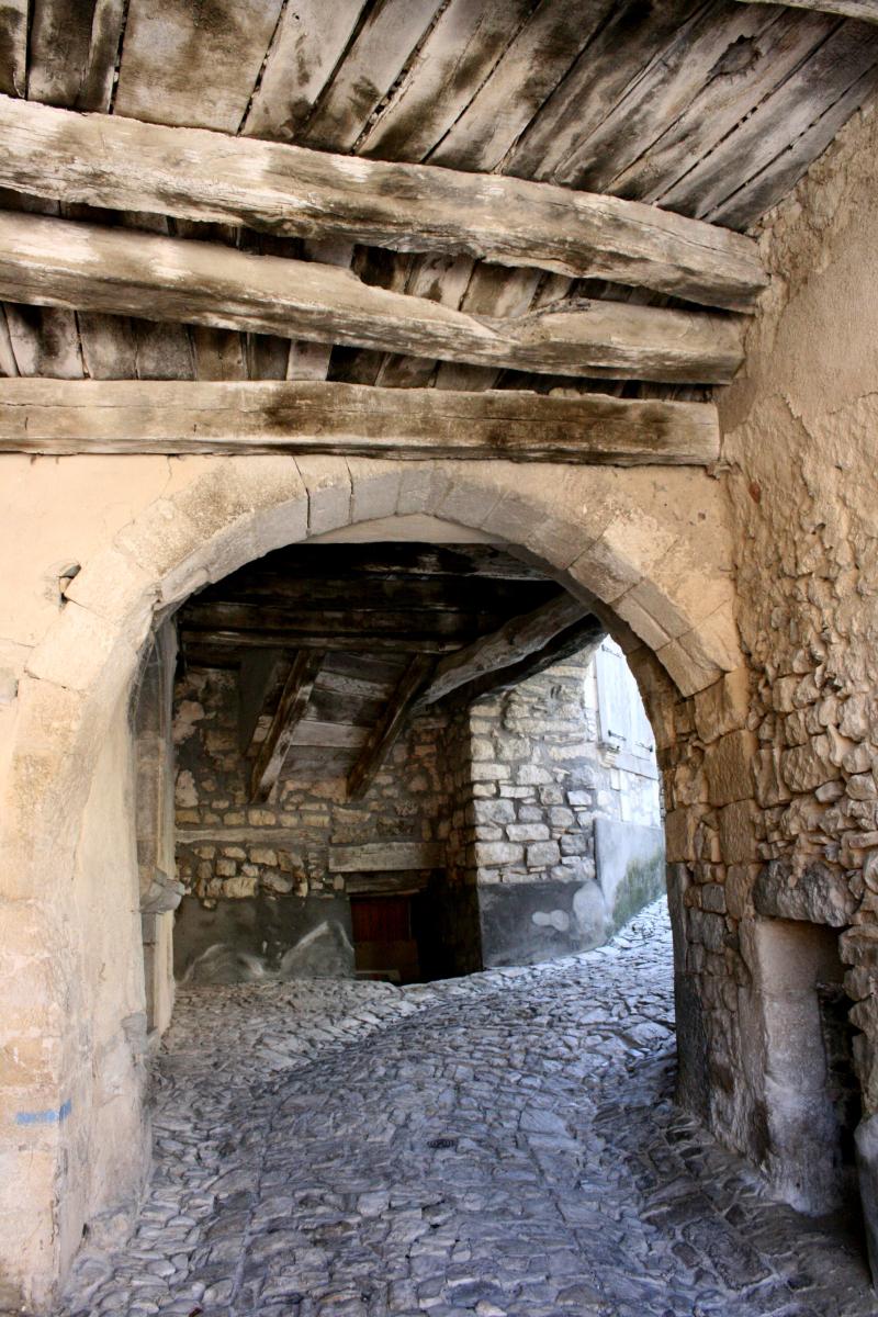 Portail féodal (ancien)