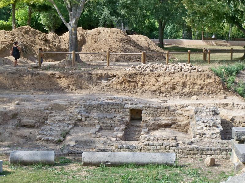 Vestiges antiques correspondant à trois états d'occupation