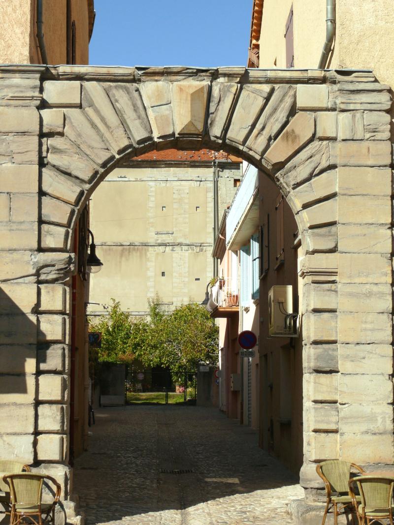 Ancien château de Laragne
