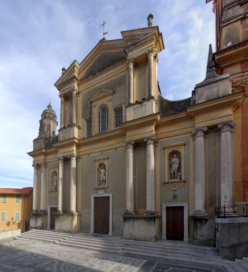 Eglise Saint-Michel, chapelle de la Conception et leurs abords