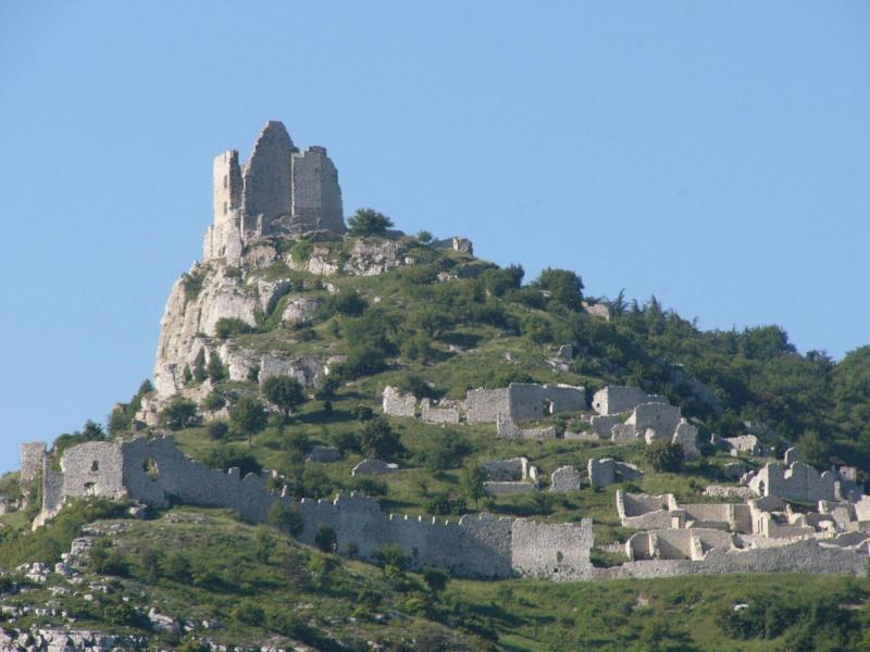 Château de Crussol (ruines)