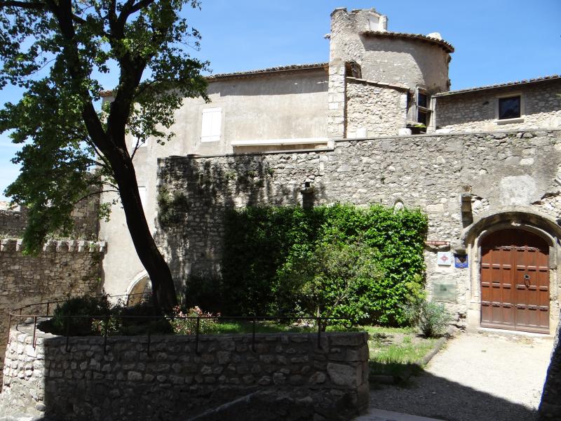 Immeuble dit Lacombe, à la base du clocher de la cathédrale
