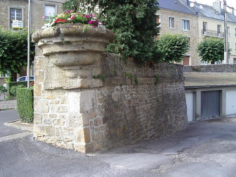 Anciennes fortifications