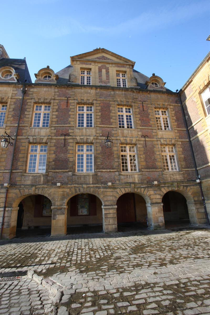 Immeuble, Charleville-Mézières