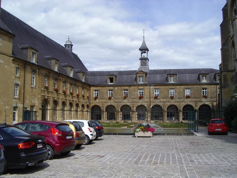 Ancien monastère