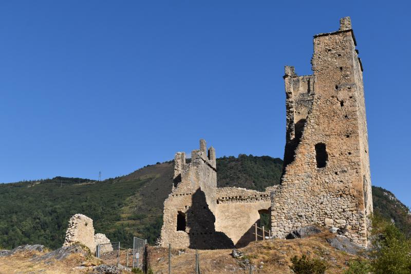 Ruines du château d'Arquizat