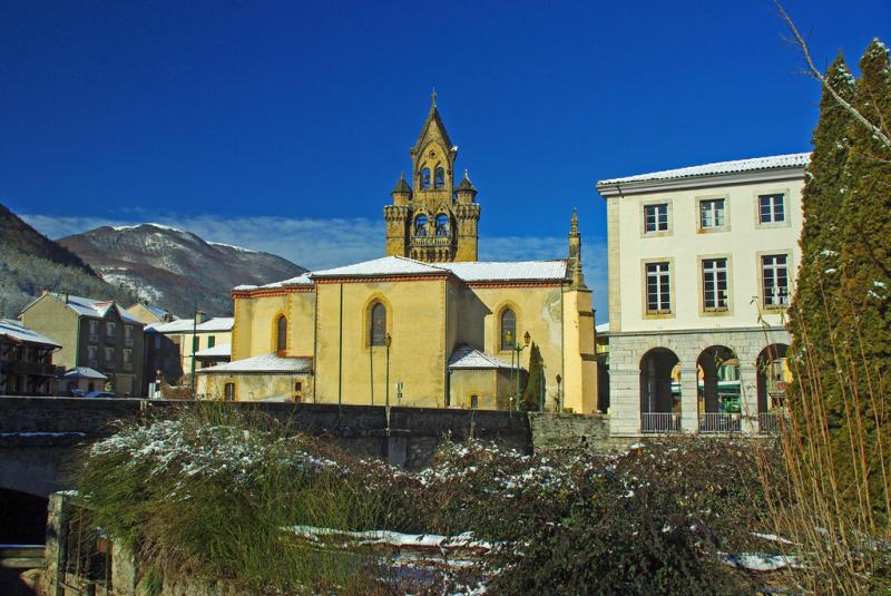 Eglise Saint-Etienne, située au bourg