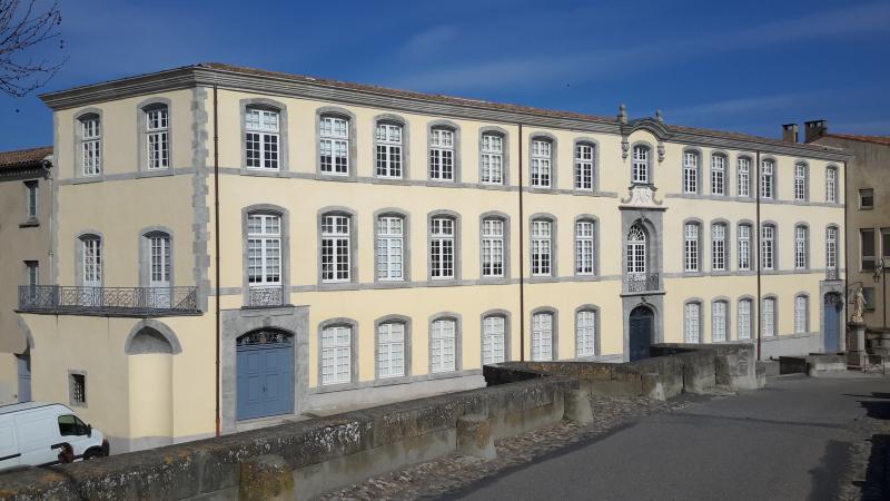 Ancienne manufacture royale de draps