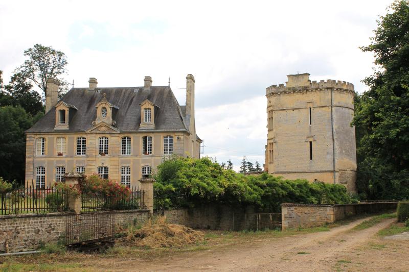 Ancien château et manoir