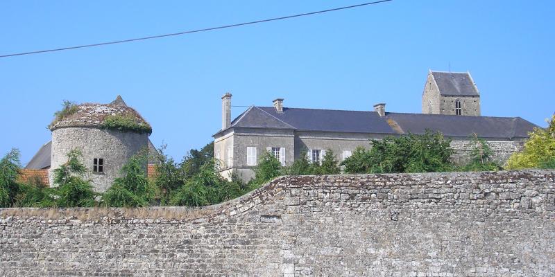 Ancien prieuré, Deux-Jumeaux