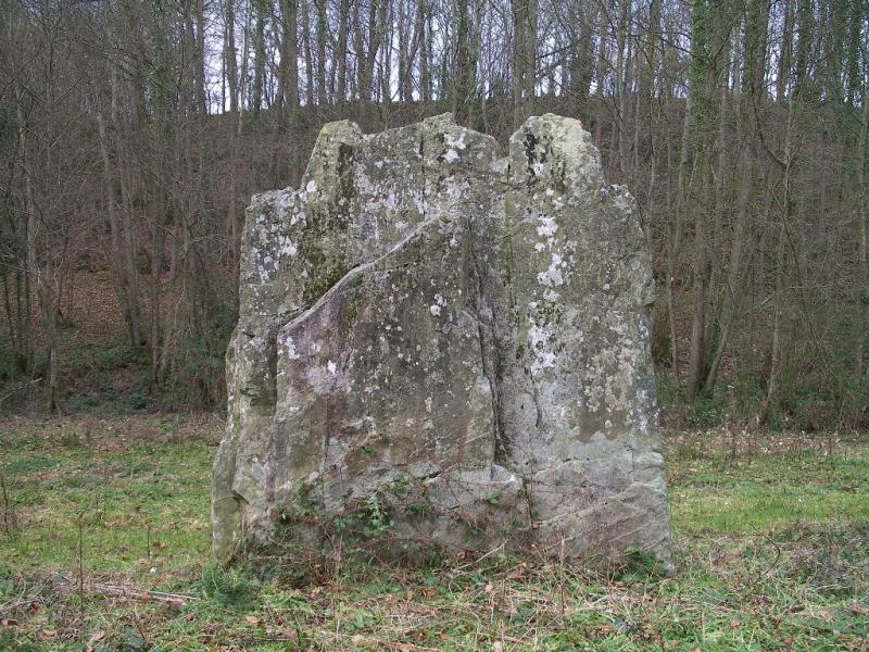 Menhir de Pierrelaye ou Pierre Lée