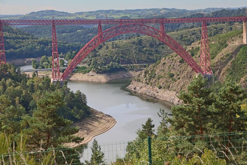 Viaduc de Garabit (également sur commune de Ruynes-en-Margeride), Val D'arcomie