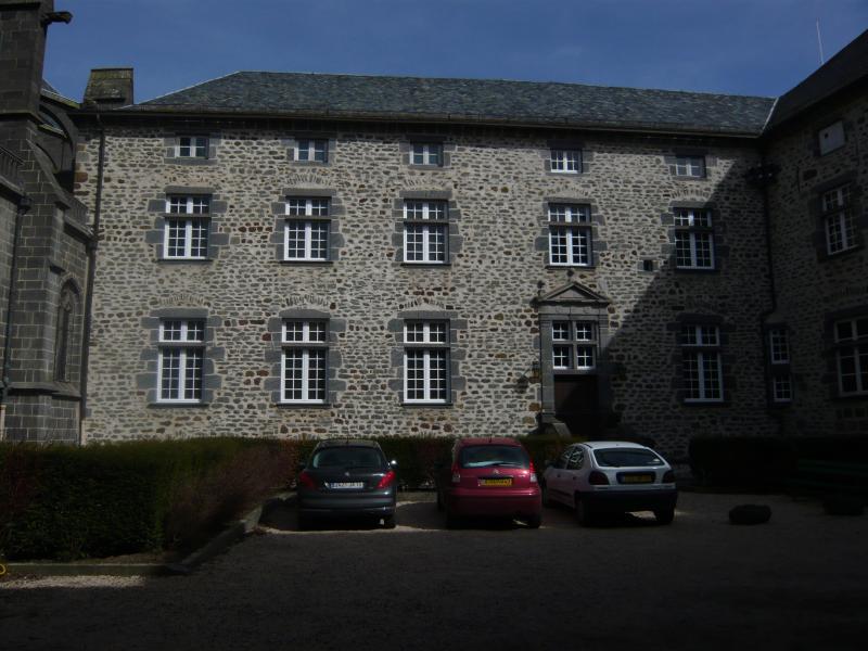 Ancien évêché, actuellement mairie et musée
