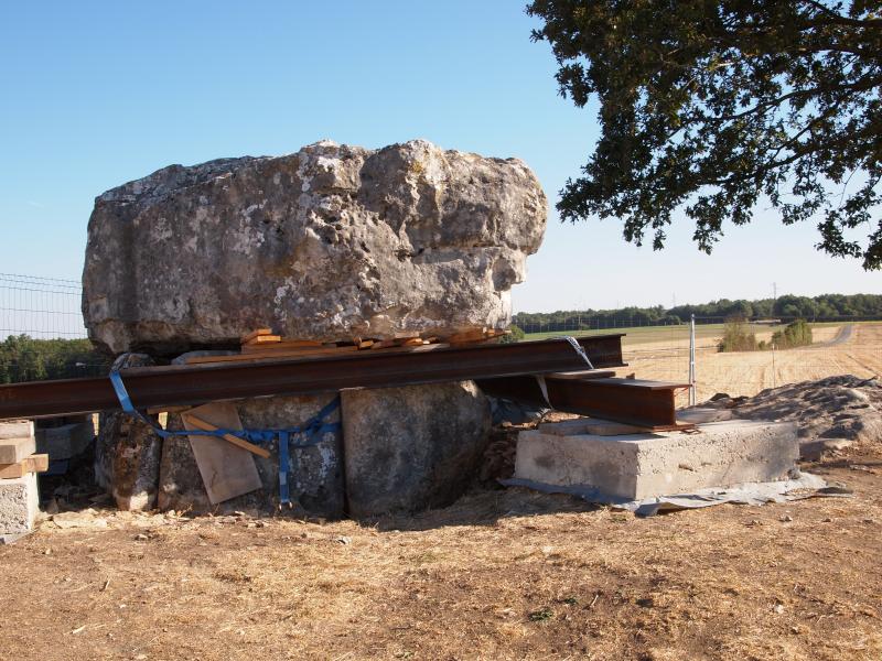 Dolmen de la Folatière