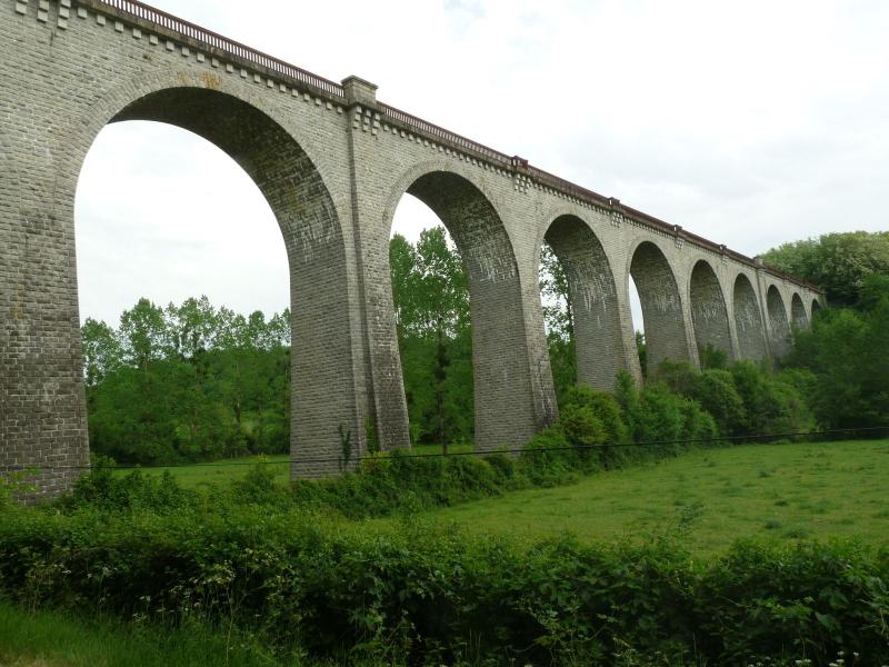 Viaduc ferroviaire dit viaduc de la Sonnette (également sur commune de Saint-Claud)