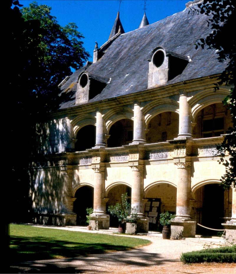 Château et ses dépendances