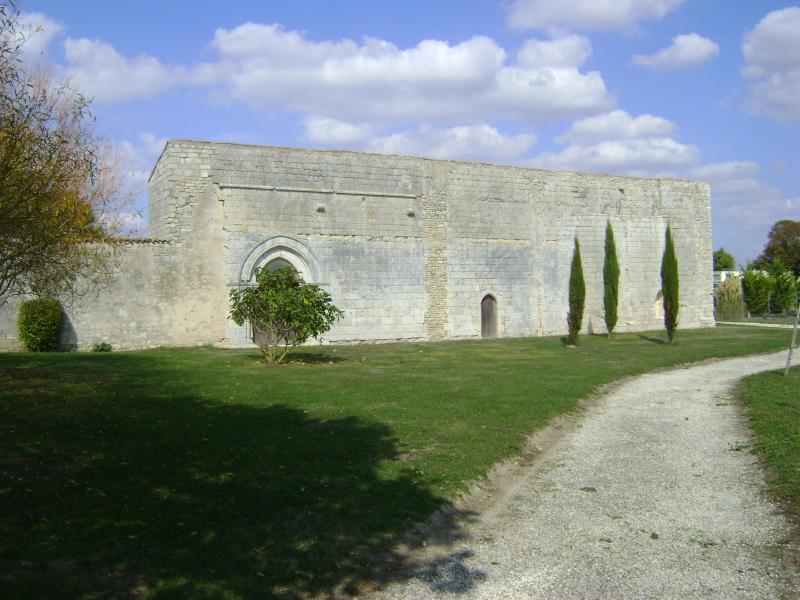 Ruines de l'ancien prieuré de Sermaize