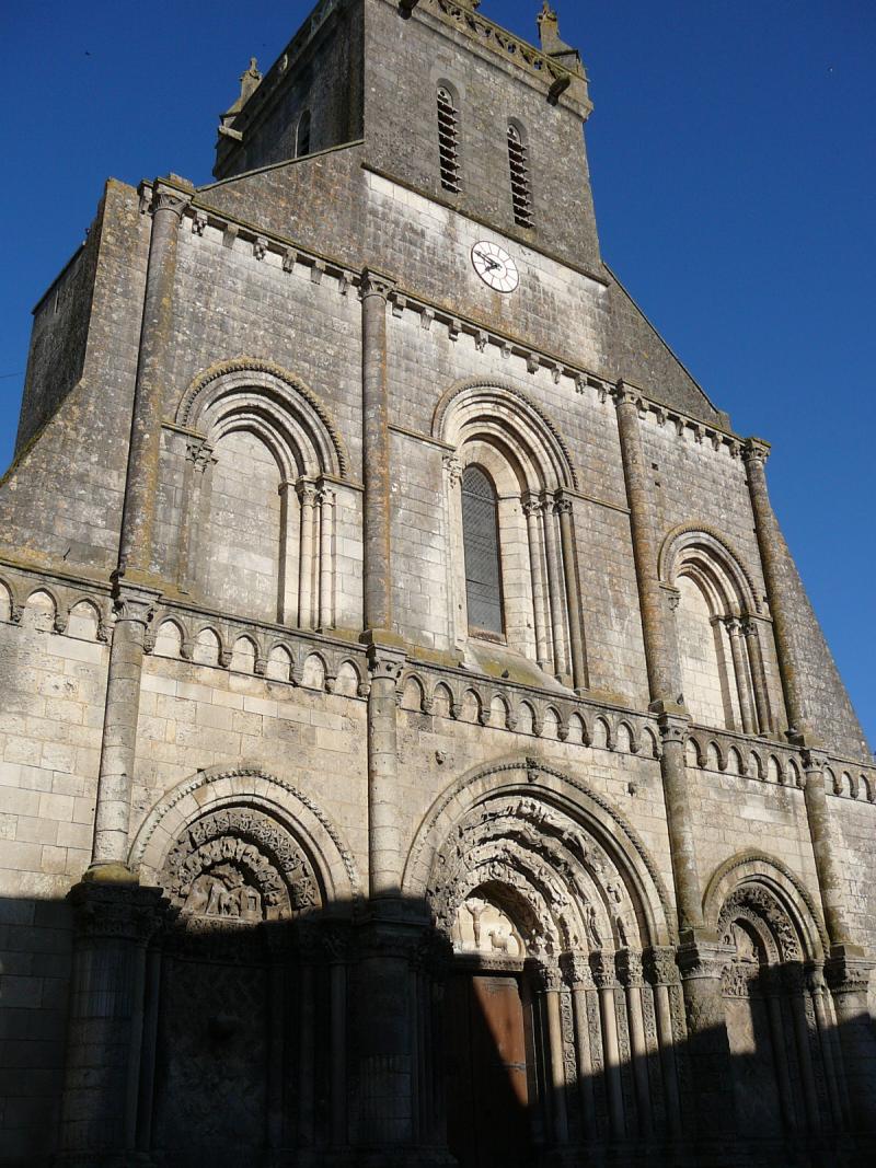 Église Saint-Pierre, Pont-L'abbé-D'arnoult