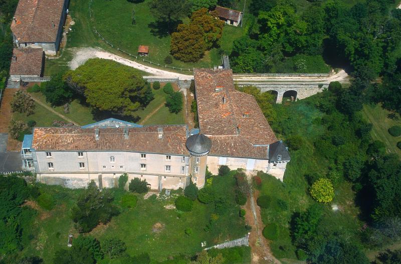 Château de Saint-Seurin-d'Uzet, Chenac-Saint-Seurin-D'uzet