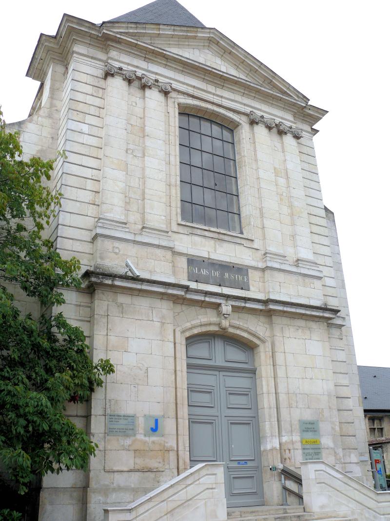 Ancien couvent des Ursulines, ou ancien Grand Séminaire, actuel Palais de Justice