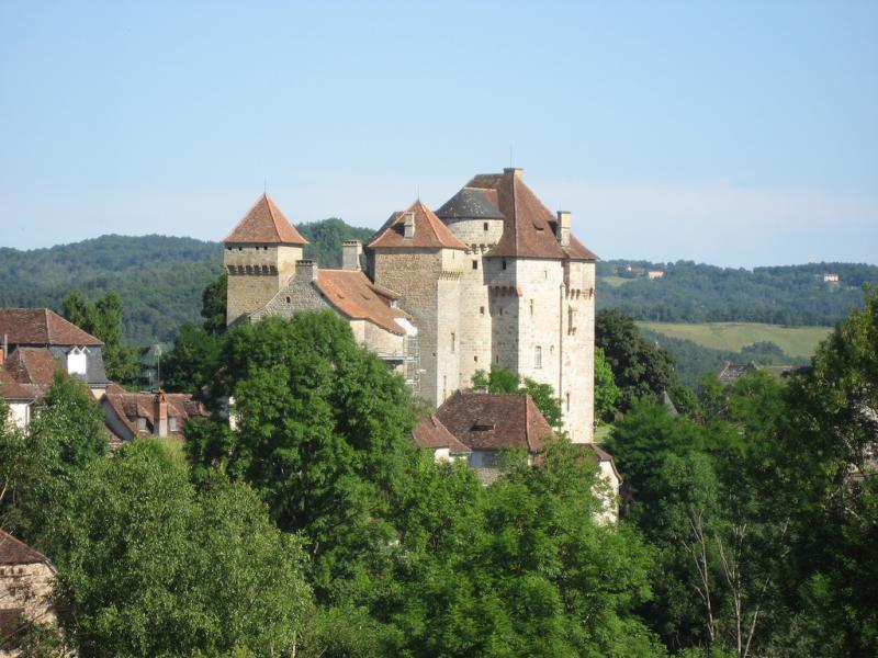 Châteaux de Saint-Hilaire et des Plas
